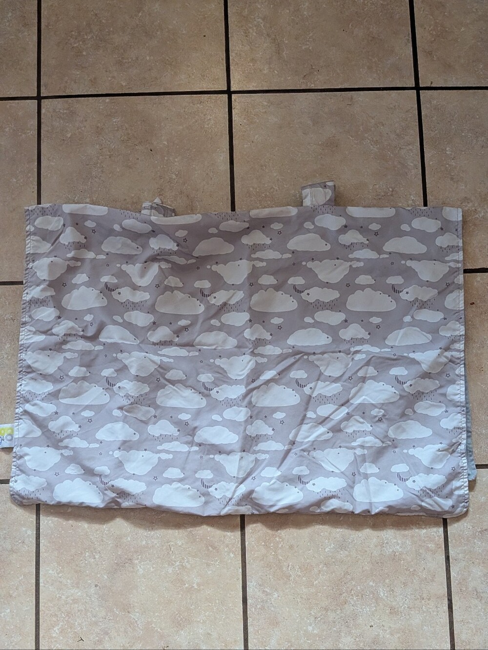 Go by Goldbug Infant Car Seat Canopy Cover – Gray & White Clouds